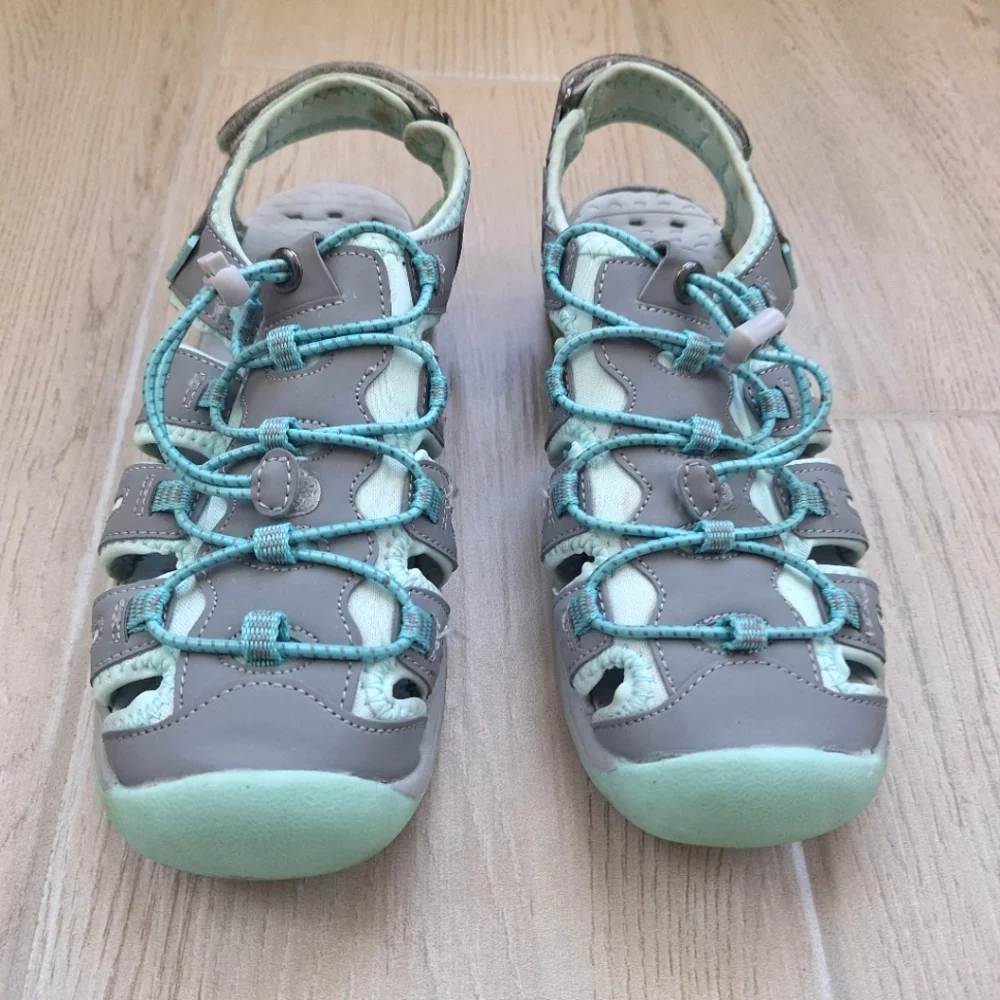 Khombu Crystal Women's Athletic Water Ready Closed Toe Hiking Sandals -  Size 7